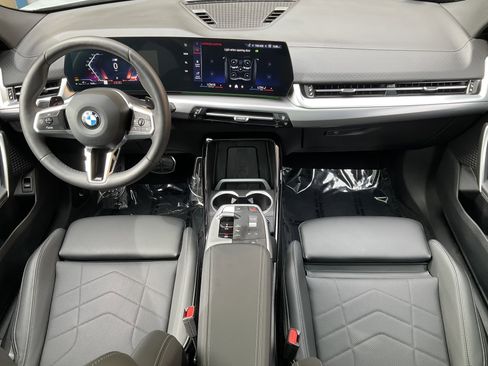 Used 2025 BMW X2 xDrive28i image 24