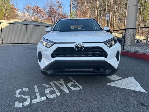 Used 2025 Toyota RAV4 XLE image 2