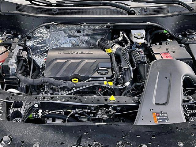 Used 2025 Chevrolet Trax ACTIV FWD image 11