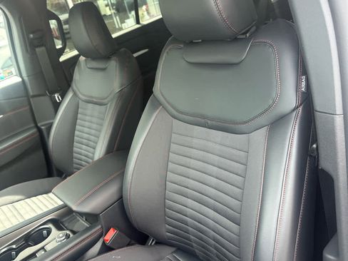 New 2026 Ford Explorer ST-Line AWD/4WD image 30