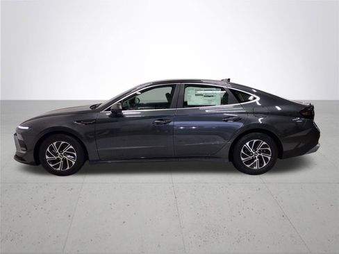 New 2026 Hyundai Sonata Blue FWD image 9