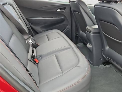 Used 2019 Chevrolet Bolt Premier w/ Infotainment Package FWD image 26