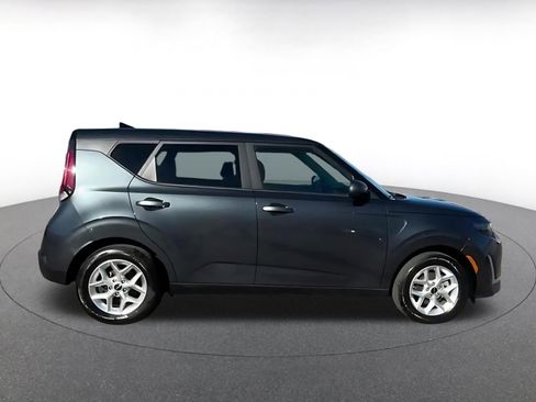 Used 2025 Kia Soul LX w/ LX Technology Package image 15