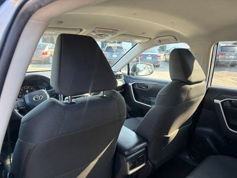 Used 2025 Toyota RAV4 LE AWD/4WD image 11