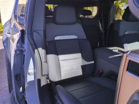 Certified 2024 GMC Hummer EV 2X image 27
