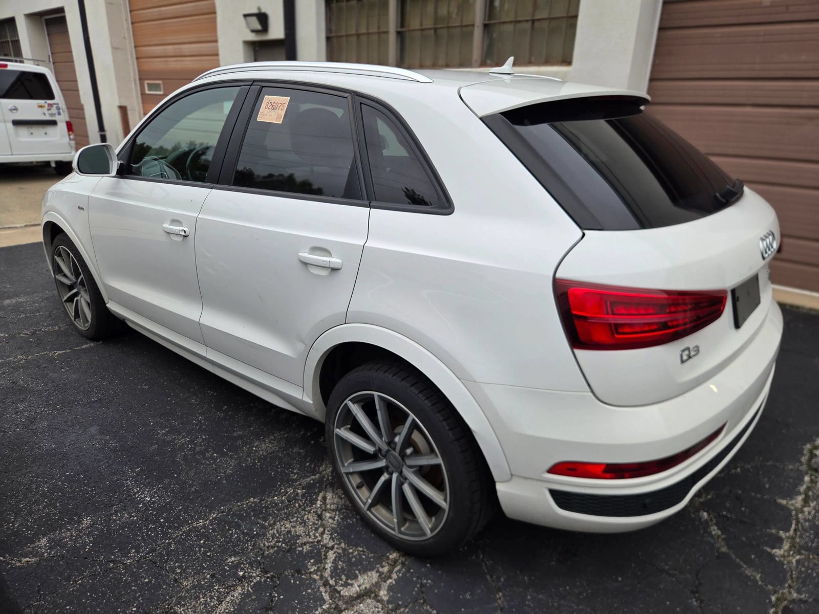 Used 2018 Audi Q3 2.0T Premium AWD/4WD image 2