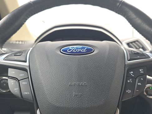 Used 2015 Ford Edge SEL w/ Equipment Group 201A AWD/4WD image 25