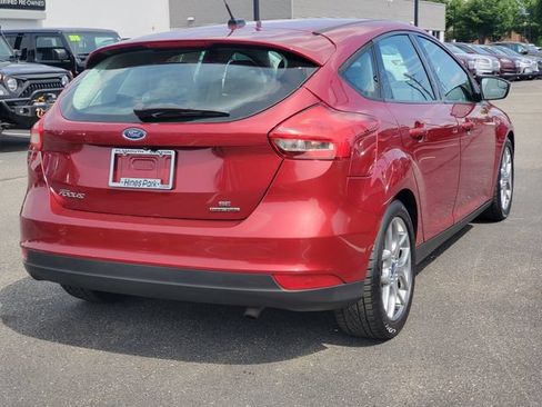 Used 2015 Ford Focus SE w/ Equipment Group 201A FWD image 4