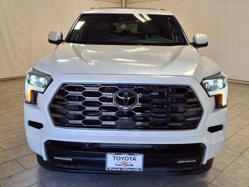 Used 2025 Toyota Sequoia Platinum AWD/4WD image 2