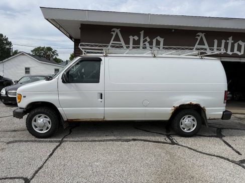 Used 2000 Ford E-250 and Econoline 250 RWD image 5