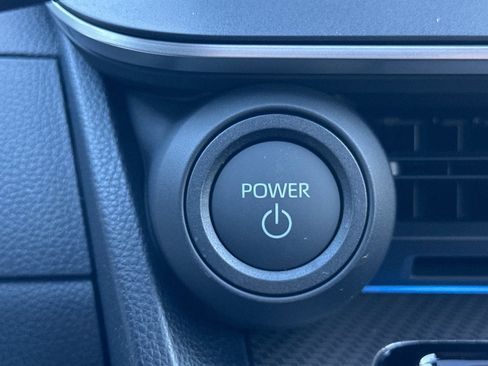 New 2026 Toyota Prius XLE image 25