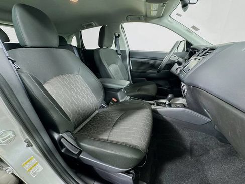 Used 2025 Mitsubishi Outlander Sport AWD image 24