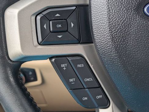 Used 2017 Ford F150 Lariat AWD/4WD image 13