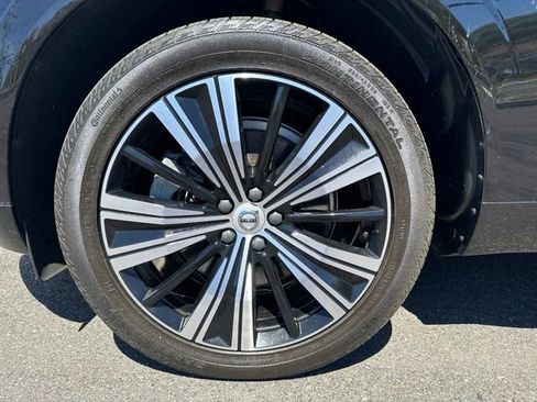 Used 2022 Volvo XC60 B6 Inscription w/ Climate Package AWD/4WD image 9