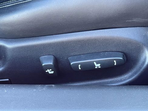 Used 2011 Lexus IS 250C image 23