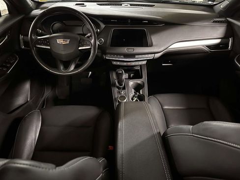 Used 2023 Cadillac XT4 Premium Luxury image 18