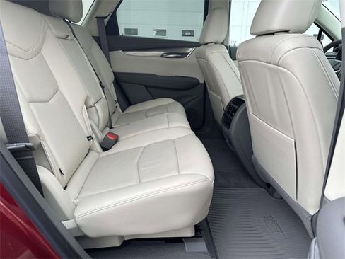 Certified 2022 Cadillac XT5 Premium Luxury image 26