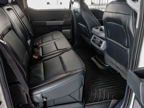 Used 2024 Ford F250 Lariat w/ Lariat Ultimate Package AWD/4WD image 33