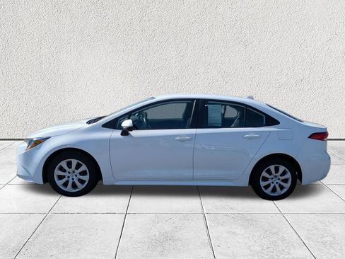 Used 2024 Toyota Corolla LE FWD image 6
