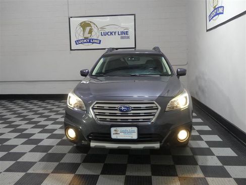 Used 2016 Subaru Outback 2.5i Limited AWD/4WD image 2