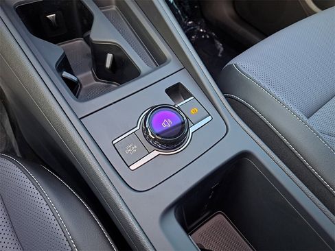 New 2026 Volkswagen Tiguan SE image 10