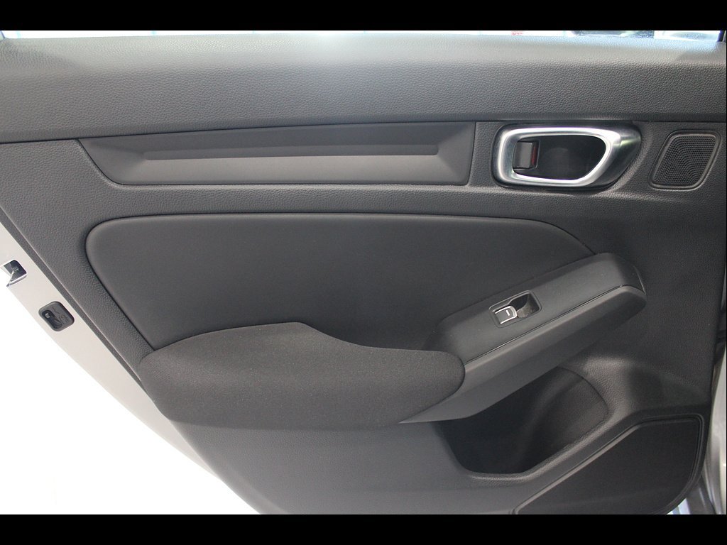 Certified 2025 Honda Civic Sport image 18