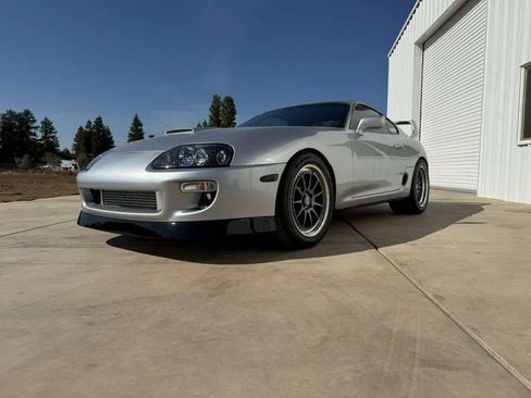 Used 1994 Toyota Supra Turbo RWD image 3