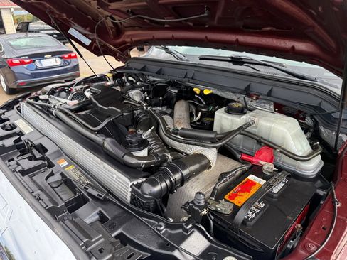 Used 2012 Ford F350 Lariat image 38