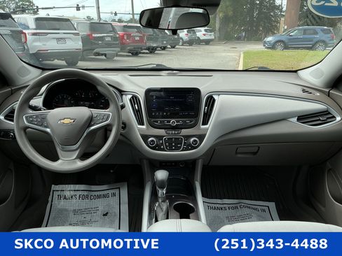 Used 2023 Chevrolet Malibu LT image 15