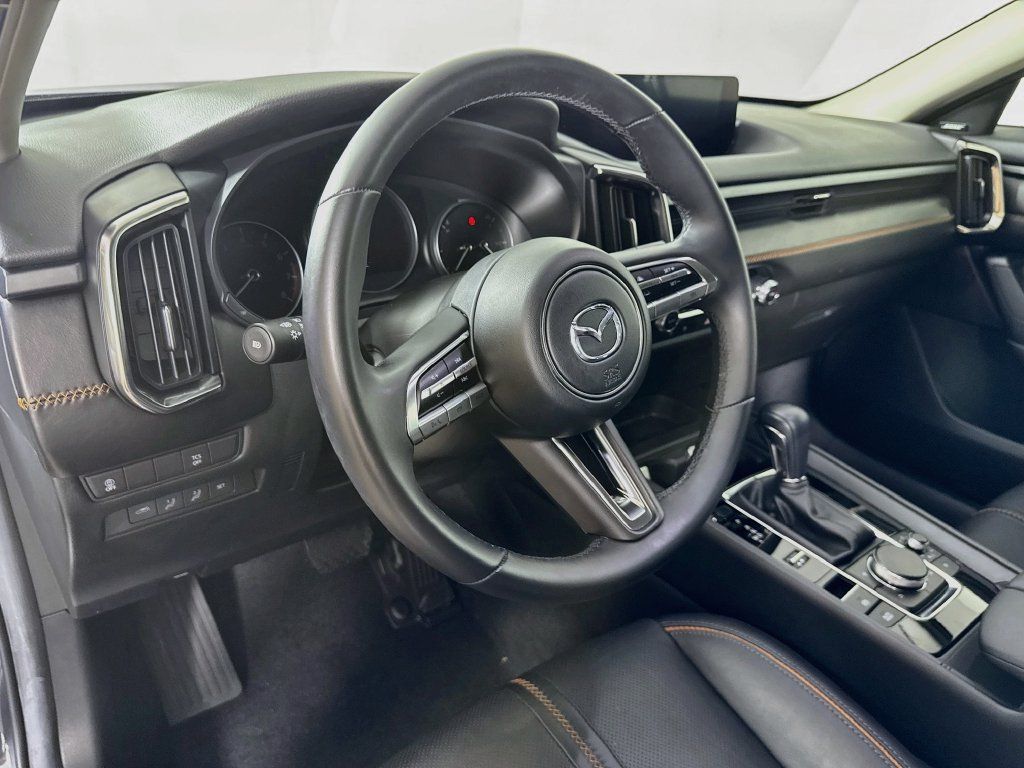 Used 2025 MAZDA CX-50 AWD 2.5 S w/ Premium Plus Pkg image 9