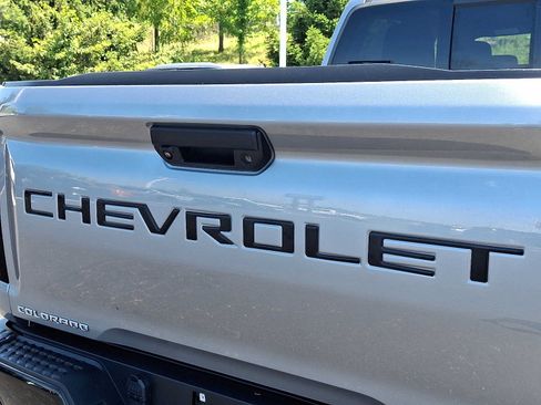 Used 2024 Chevrolet Colorado Trail Boss w/ Technology Package AWD/4WD image 28