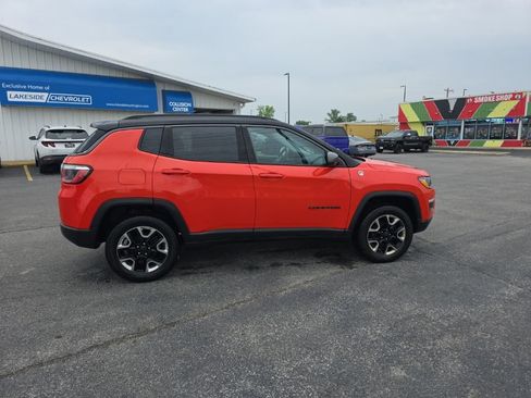 Used 2018 Jeep Compass Trailhawk w/ Leather Interior Group AWD/4WD image 6