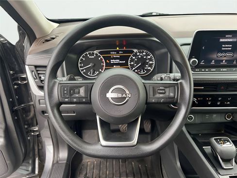 Used 2023 Nissan Rogue S AWD/4WD image 20