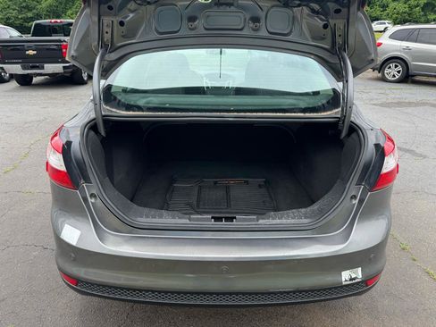 Used 2013 Ford Focus SE w/ Interior Protection Pkg FWD image 21