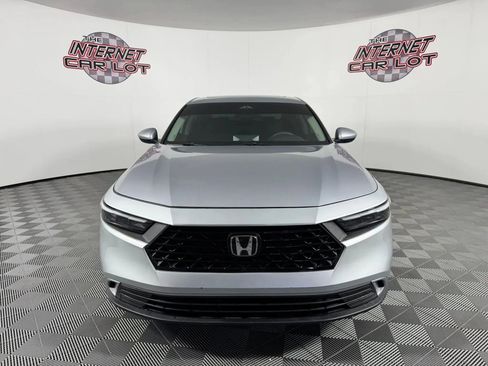 Used 2024 Honda Accord EX image 2