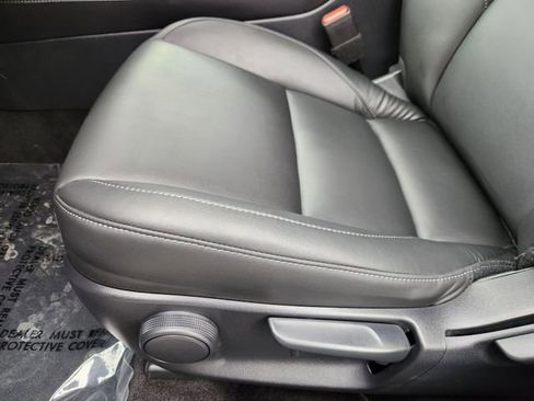 Certified 2025 MAZDA CX-30 AWD 2.5 S w/ Select Sport Pkg image 14