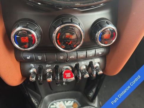 Used 2019 MINI Cooper S w/ Driver Assistance Package FWD image 17
