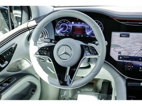 Certified 2023 Mercedes-Benz EQS 580 4MATIC SUV image 14