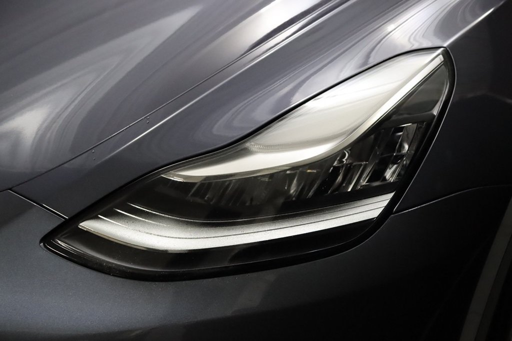 Used 2023 Tesla Model Y Long Range AWD/4WD image 3
