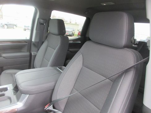 New 2026 GMC Sierra 1500 Elevation image 14