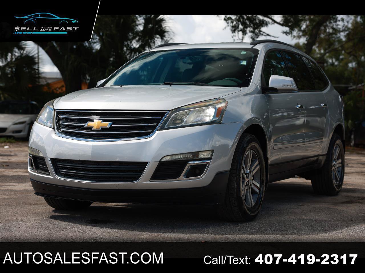 Used 2015 Chevrolet Traverse LT FWD image 1