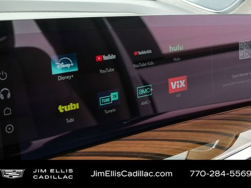 Used 2026 Cadillac Escalade Platinum Sport w/ LPO, ONYX Package image 18