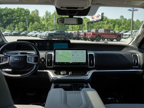 New 2026 Ford Expedition Platinum AWD/4WD image 36
