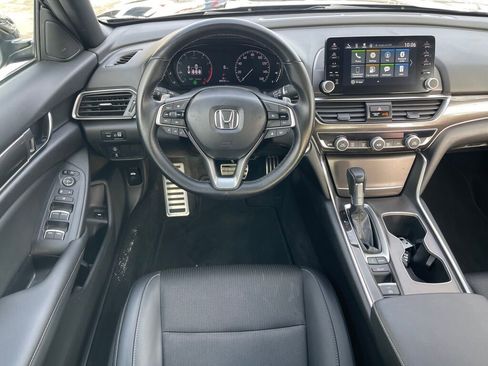 Used 2022 Honda Accord Sport image 2