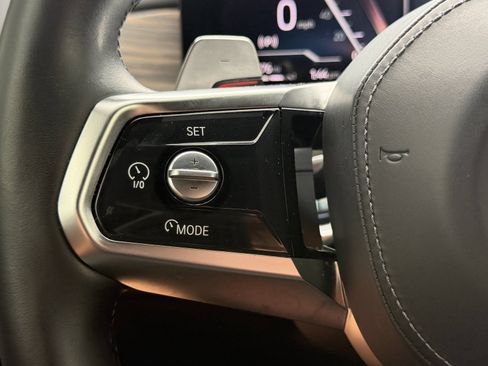 Certified 2024 BMW 760i xDrive AWD/4WD image 29