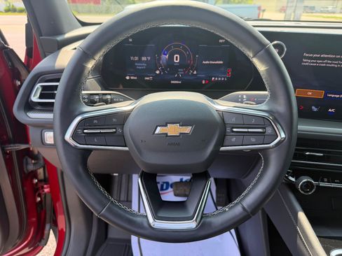 Used 2025 Chevrolet Traverse LT w/ LPO, Floor Liner Package AWD/4WD image 14
