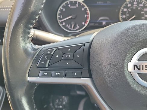 Used 2021 Nissan Sentra SV image 4