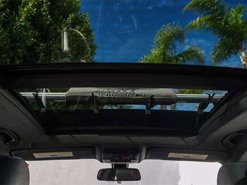 Used 2016 BMW 335i Gran Turismo xDrive image 18