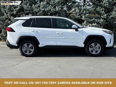 Used 2024 Toyota RAV4 LE image 17