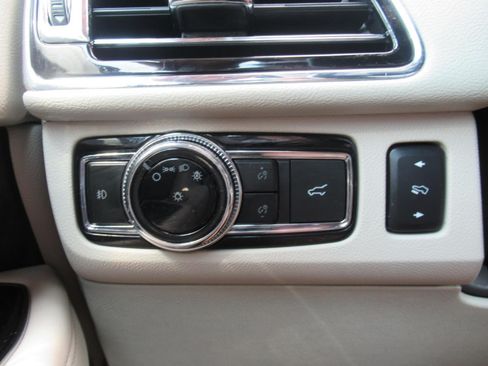 Used 2019 Lincoln Navigator Reserve AWD/4WD image 23